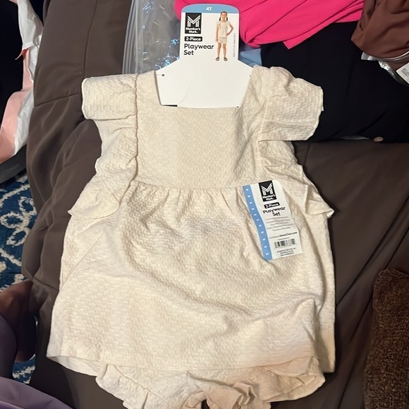 NWT 2-piece Playwear Set by Member’s Mark  size 4T - Picture 10 of 10